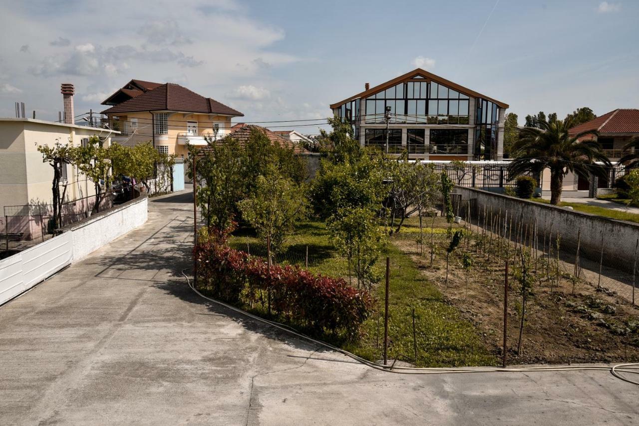 Villa Garden Shkodra Esterno foto